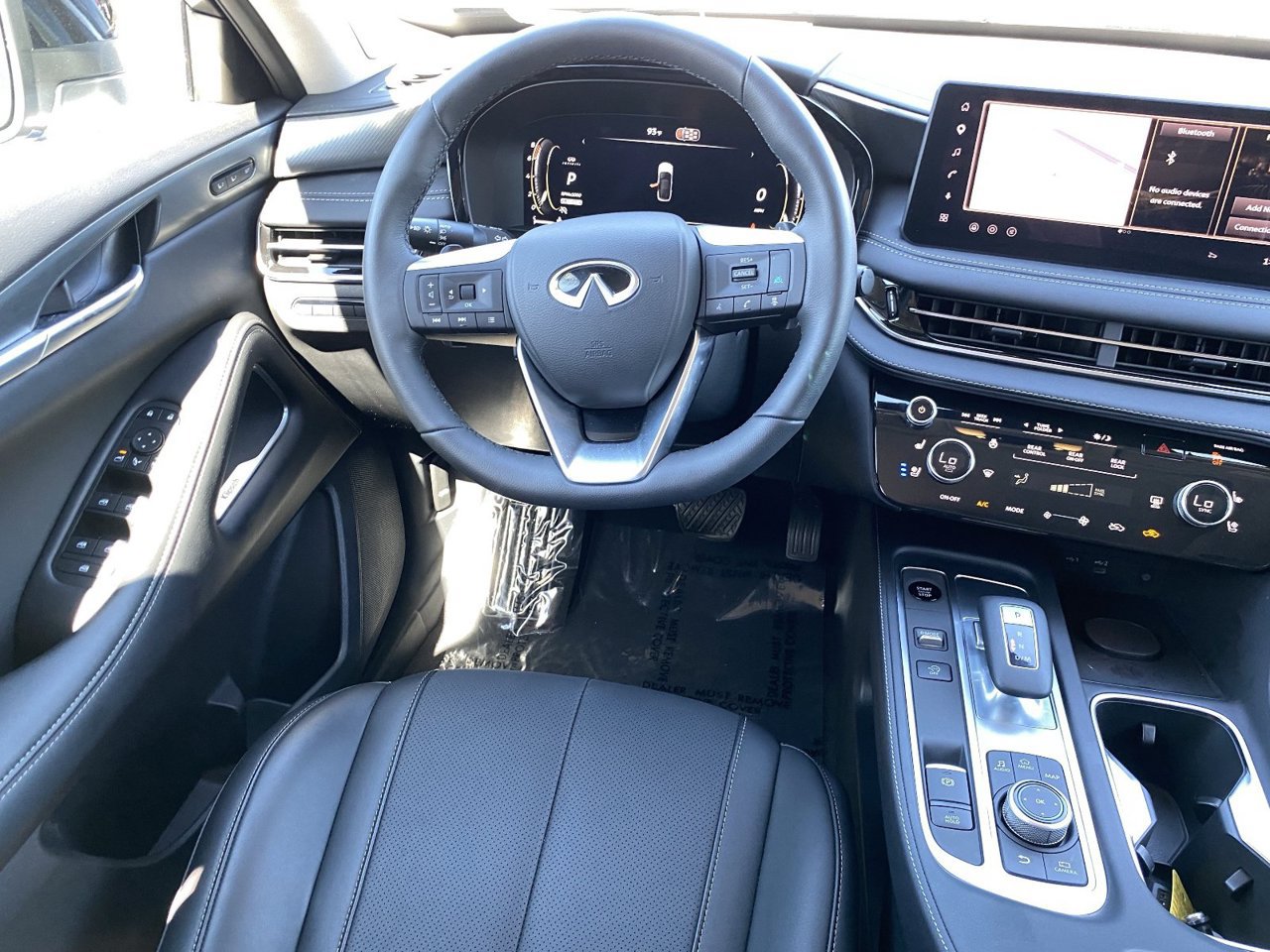 Certified 2027 INFINITI QX60 Luxe w/ Cargo Package FWD image 17