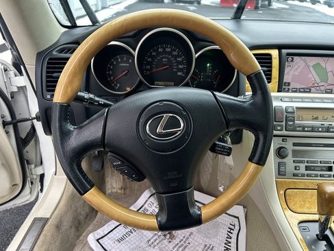 Used 2005 Lexus SC 430 Convertible image 13