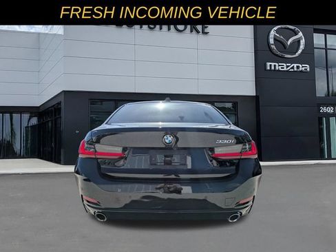 Used 2024 BMW 330i Sedan w/ Convenience Package RWD image 4