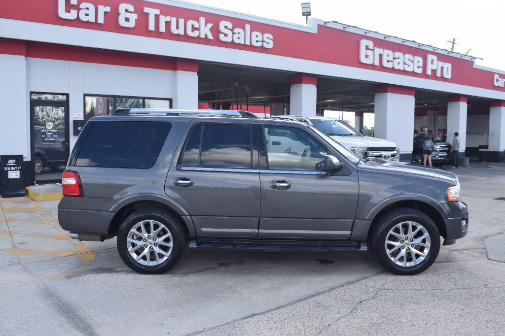 Used 2017 Ford Expedition Limited RWD image 3