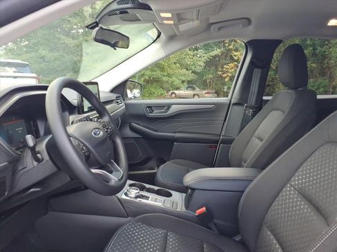 New 2025 Ford Escape Active image 7
