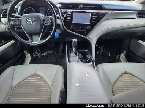 Used 2019 Toyota Camry SE FWD image 27