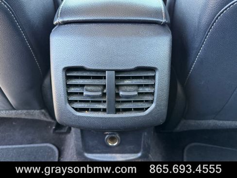 Used 2018 Ford Fusion SE w/ Equipment Group 201A FWD image 17