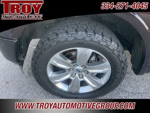 Used 2018 Ford F150 Platinum w/ Equipment Group 701A Luxury image 22