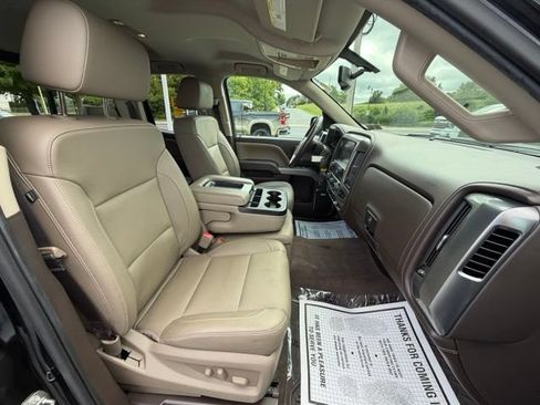 Used 2017 Chevrolet Silverado 1500 LTZ Z71 w/ LTZ Plus Package AWD/4WD image 37