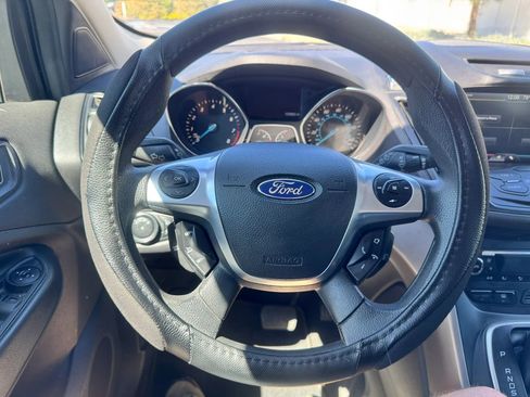 Used 2013 Ford Escape SE FWD image 17