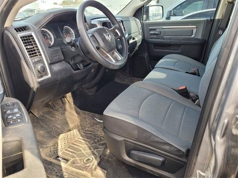 Used 2021 RAM 1500 Classic SLT image 7
