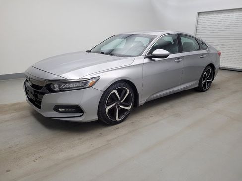 Used 2019 Honda Accord Sport image 2