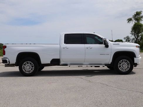 Used 2020 Chevrolet Silverado 3500 High Country w/ Technology Package AWD/4WD image 7