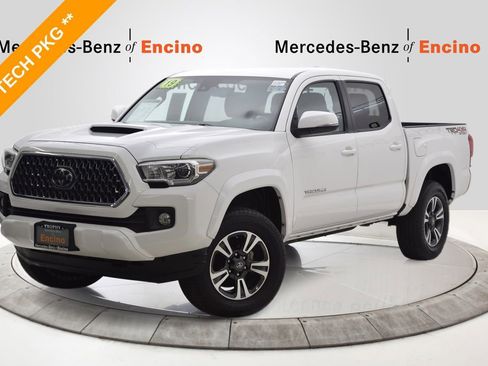 Used 2019 Toyota Tacoma TRD Sport w/ Technology Package AWD/4WD image 1