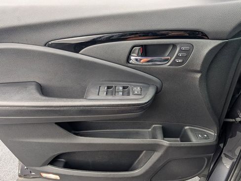 Used 2019 Honda Pilot Elite image 36