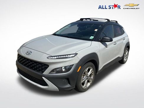 Used 2022 Hyundai Kona SEL FWD image 1