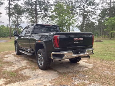New 2026 GMC Sierra 2500 SLT w/ SLT Premium Package AWD/4WD image 3