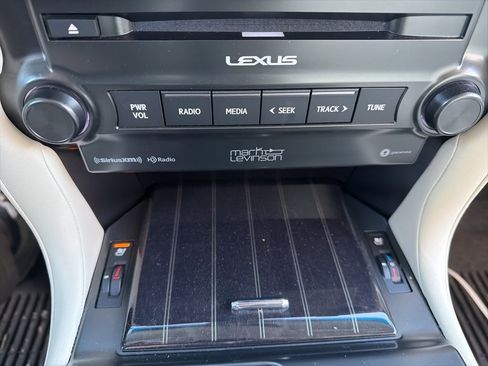 Used 2023 Lexus GX 460 Premium image 13