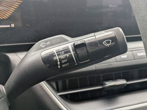 Used 2025 Kia K4 LX image 28