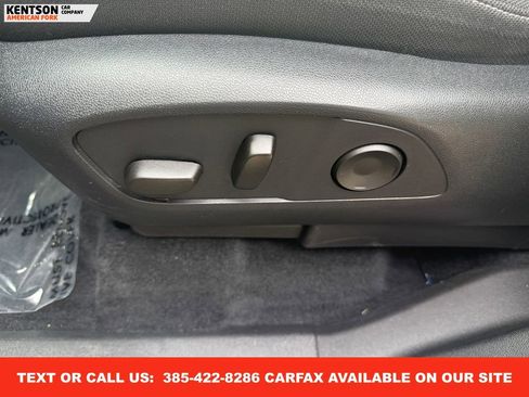 Used 2024 Chevrolet Traverse LT image 33