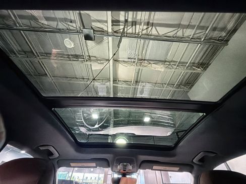 Used 2025 Audi Q8 Premium Plus image 36