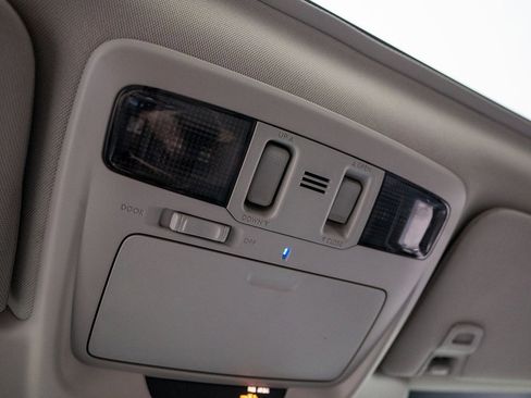 Used 2015 Subaru Outback 2.5i Limited image 23