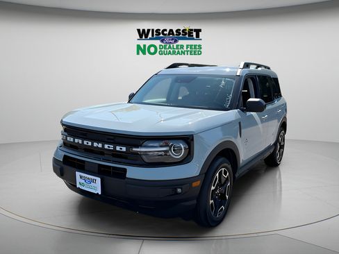 Used 2023 Ford Bronco Sport Outer Banks w/ Tech Package AWD/4WD image 17