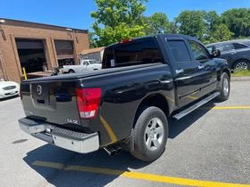 Used 2005 Nissan Titan SE AWD/4WD image 5