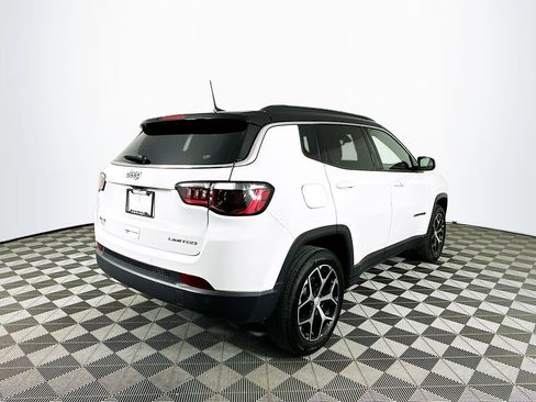 Certified 2024 Jeep Compass Limited image 11