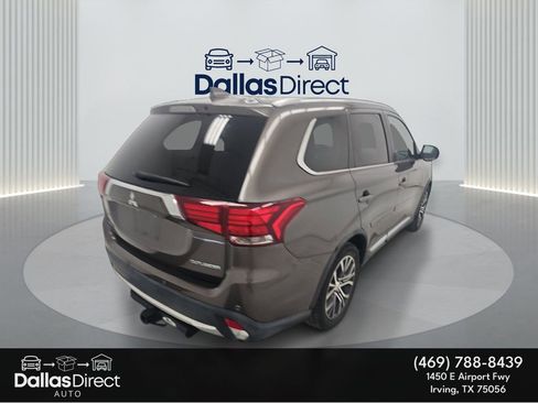 Used 2017 Mitsubishi Outlander SE image 6