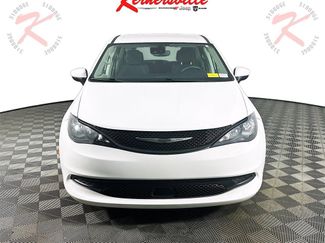 Used 2023 Chrysler Voyager LX video 2