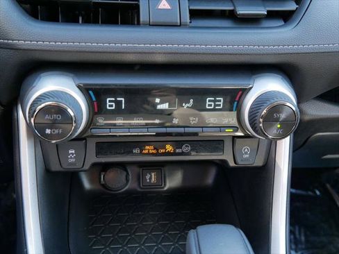 Certified 2025 Toyota RAV4 XLE AWD/4WD image 19
