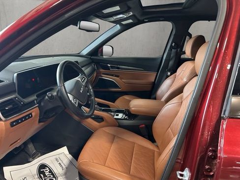 Used 2024 Kia Telluride EX X-Line AWD/4WD image 3