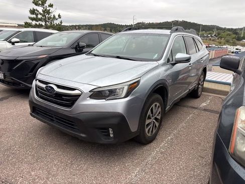 Used 2021 Subaru Outback Premium AWD/4WD image 2