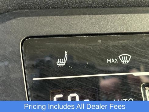Used 2024 Volkswagen Tiguan SE AWD/4WD image 13