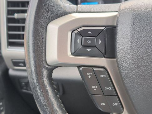 Used 2020 Ford F250 Lariat w/ Lariat Value Package AWD/4WD image 12