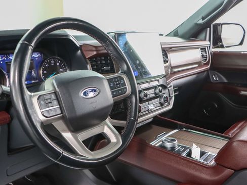 Used 2023 Ford Expedition Max Limited image 24