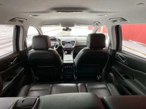 Used 2018 GMC Acadia SLT image 15