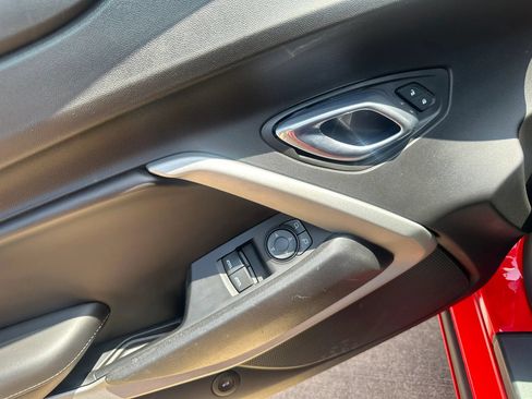 Used 2018 Chevrolet Camaro SS RWD image 28