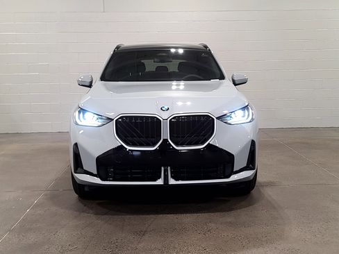Used 2026 BMW X3 xDrive30i w/ M Sport Package AWD/4WD image 2