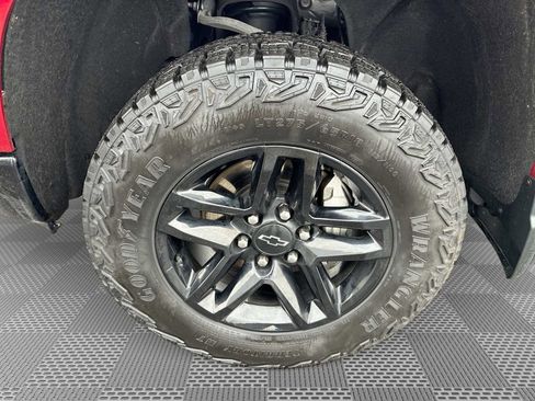 Certified 2024 Chevrolet Silverado 1500 LT Trail Boss w/ Convenience Package II image 34