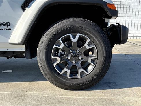 New 2025 Jeep Gladiator Sport w/ Premium Package image 20