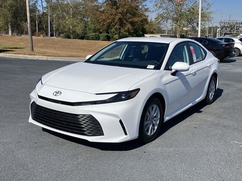 New 2026 Toyota Camry LE image 1