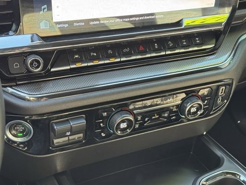 Used 2023 Chevrolet Silverado 1500 ZR2 w/ Technology Package image 31