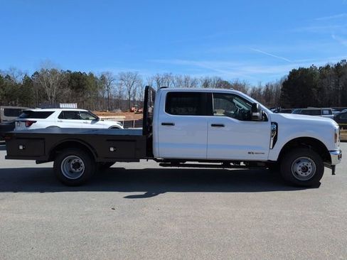 New 2026 Ford F350 XL w/ XL Chrome Package image 3