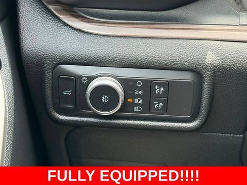 Used 2020 Ford Explorer Limited w/ Class III Trailer Tow Package RWD image 21