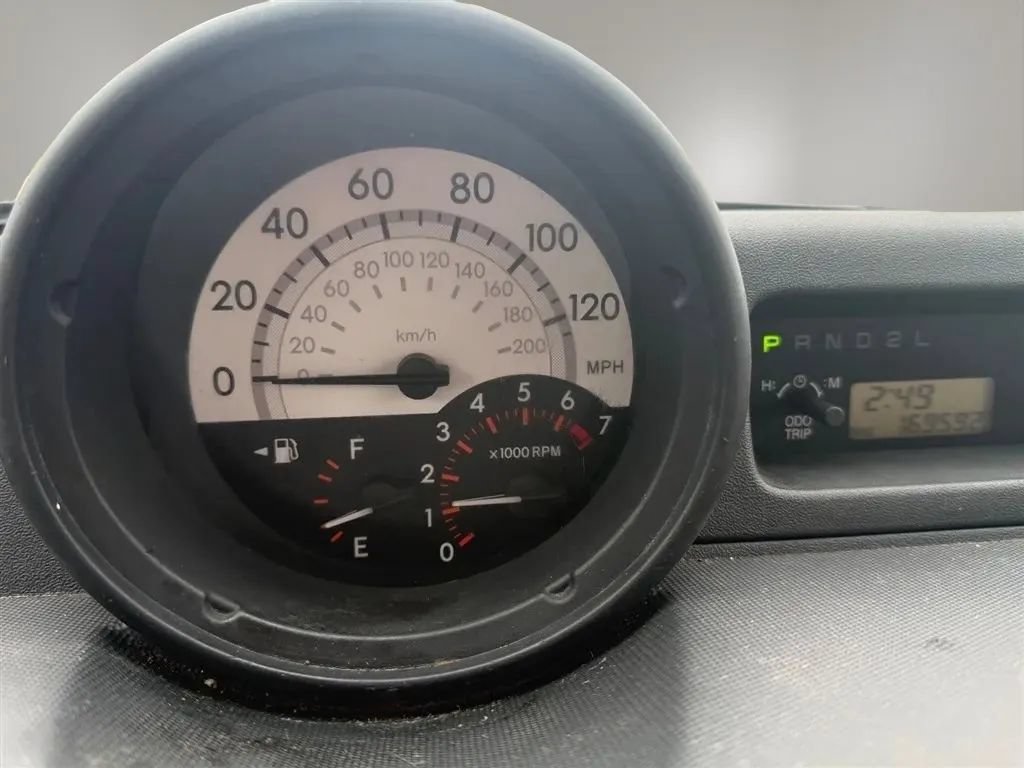 Used 2004 Scion xB FWD image 11