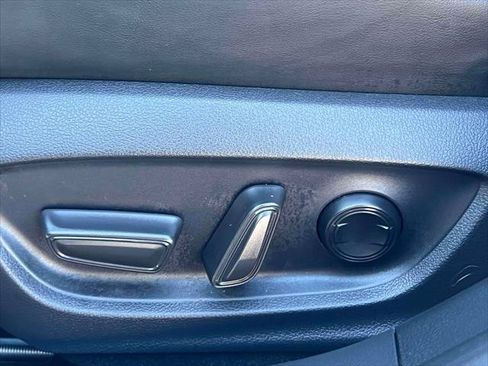 Certified 2024 Toyota Prius XLE AWD/4WD image 21