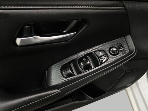 Used 2025 Nissan Sentra SV image 28