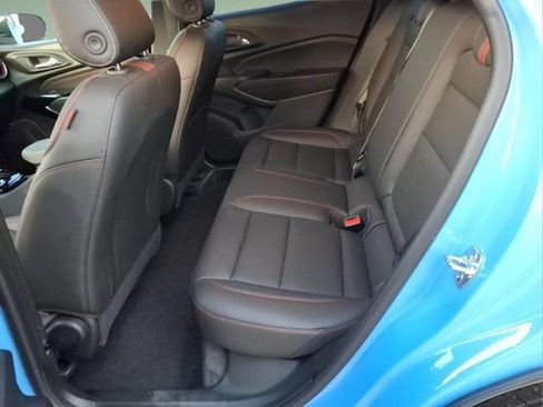 Used 2024 Chevrolet Trax RS w/ Driver Confidence Package FWD image 12