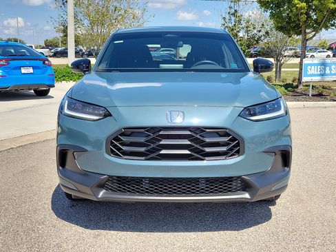 Used 2024 Honda HR-V Sport image 2