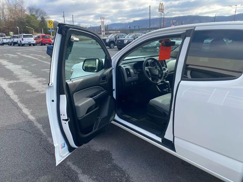 Used 2016 Chevrolet Colorado W/T w/ WT Convenience Package image 7