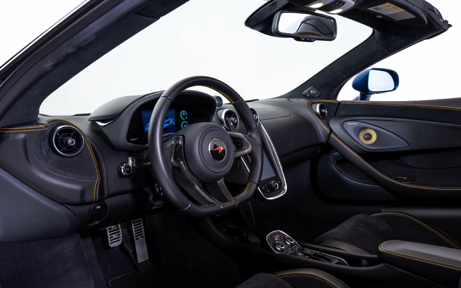 Used 2018 McLaren 570S Spider RWD image 20
