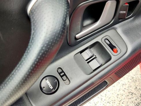 Used 2005 Honda S2000 image 21